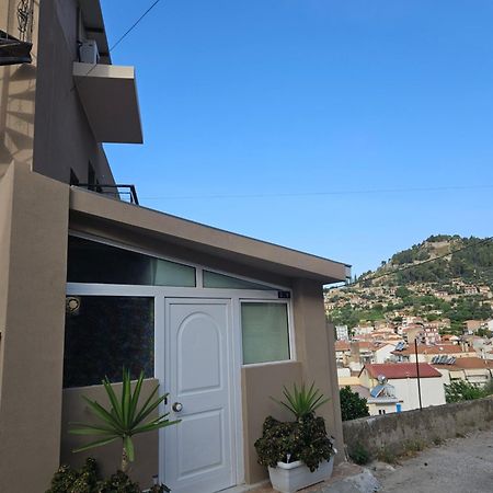 Με Θέα Το Κάστρο Διαμέρισμα Ναύπακτος Εξωτερικό φωτογραφία
