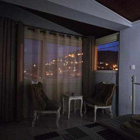 Με Θέα Το Κάστρο Διαμέρισμα Ναύπακτος Εξωτερικό φωτογραφία